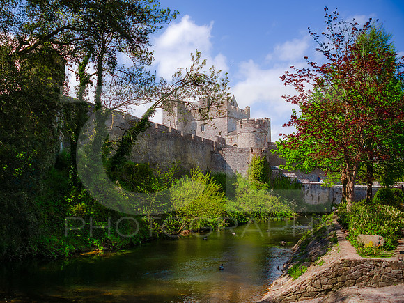 Caislean Chathair Dun Iascaigh - Cahir Castle 0001